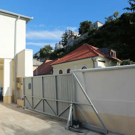 Jokai 19 Vendeghaz Apartment Veszprem Exterior photo