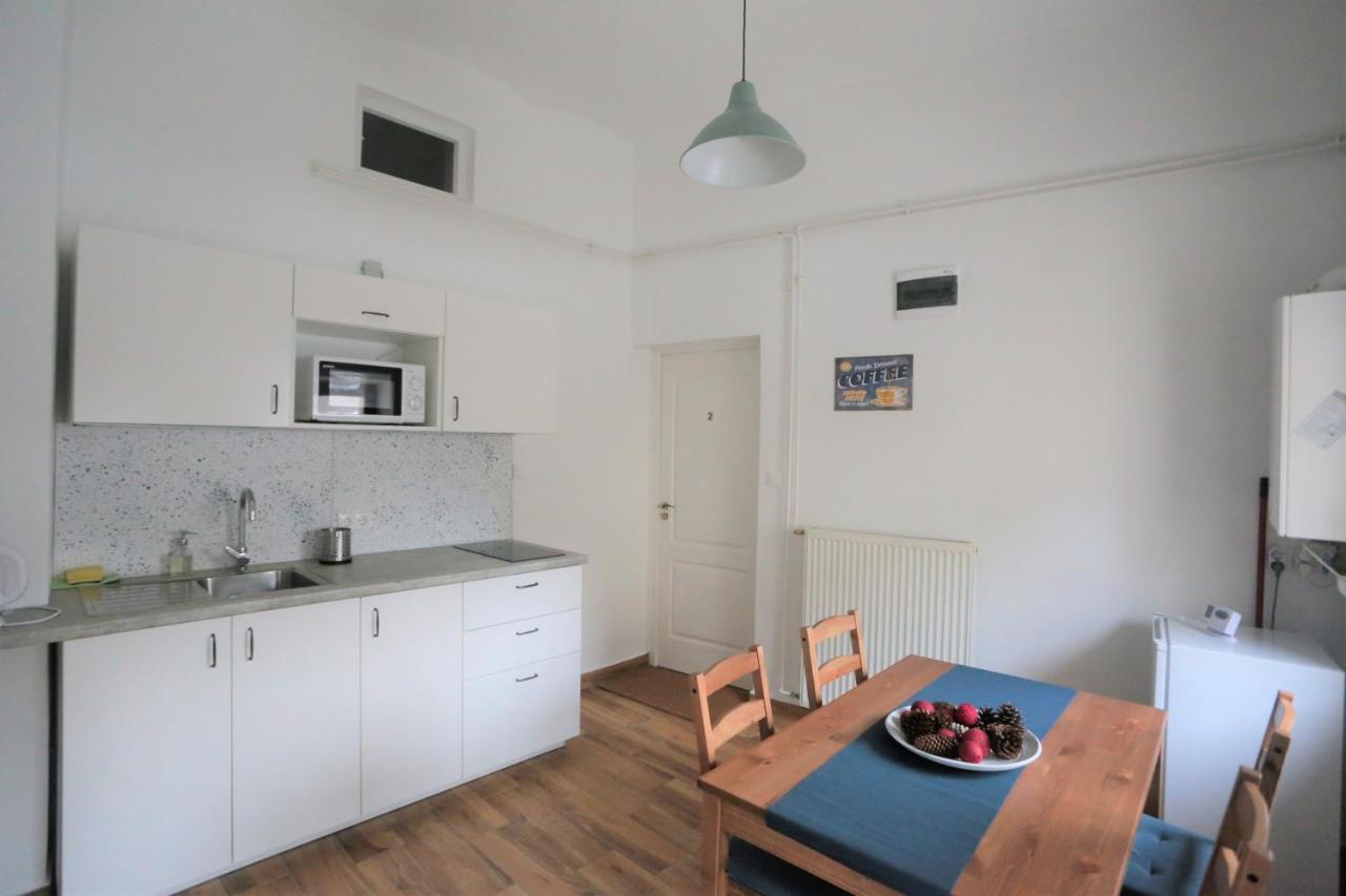 Jokai 19 Vendeghaz Apartment